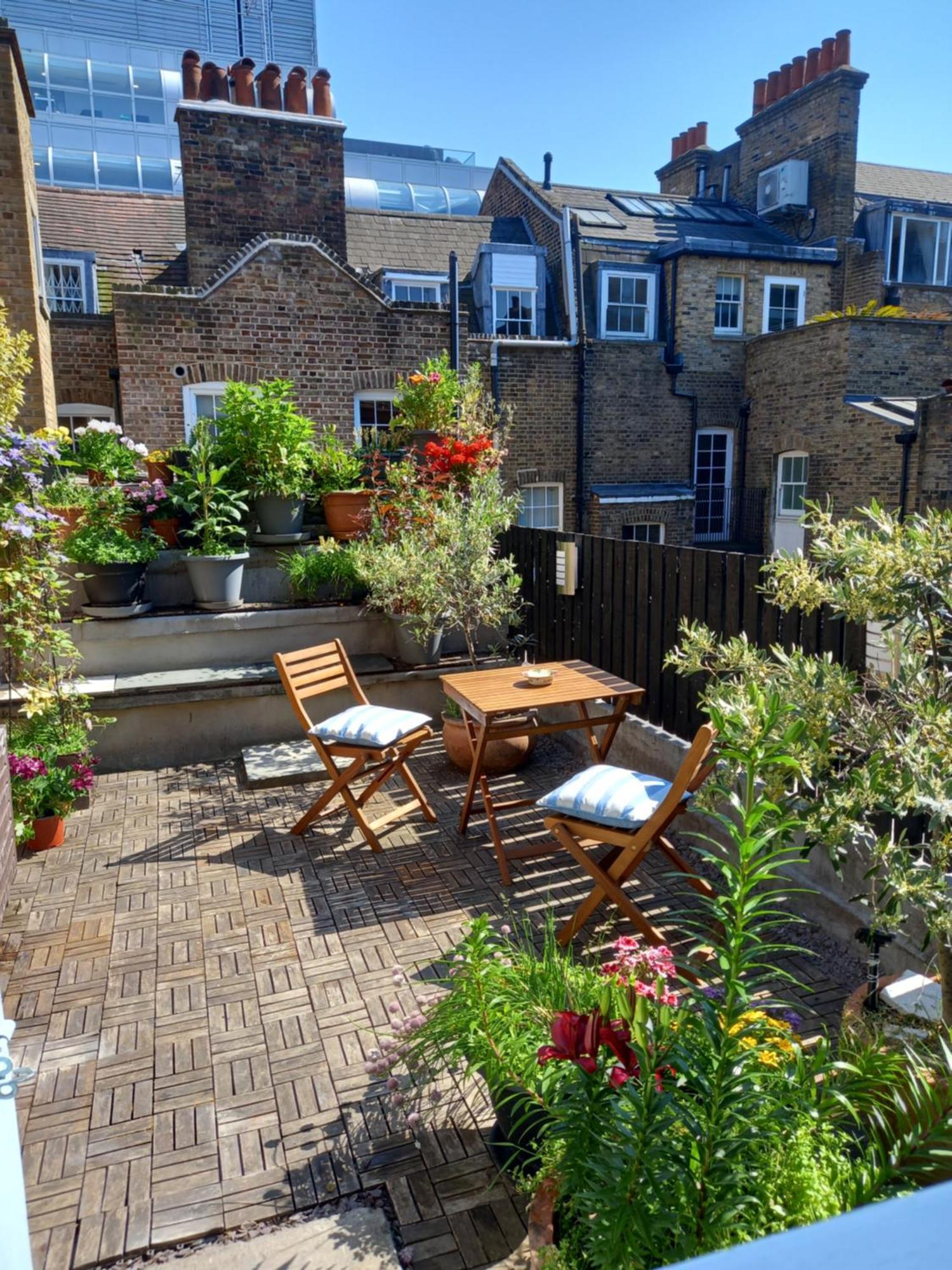 Large Bright Soho Flat With Large Terrace Appartamento