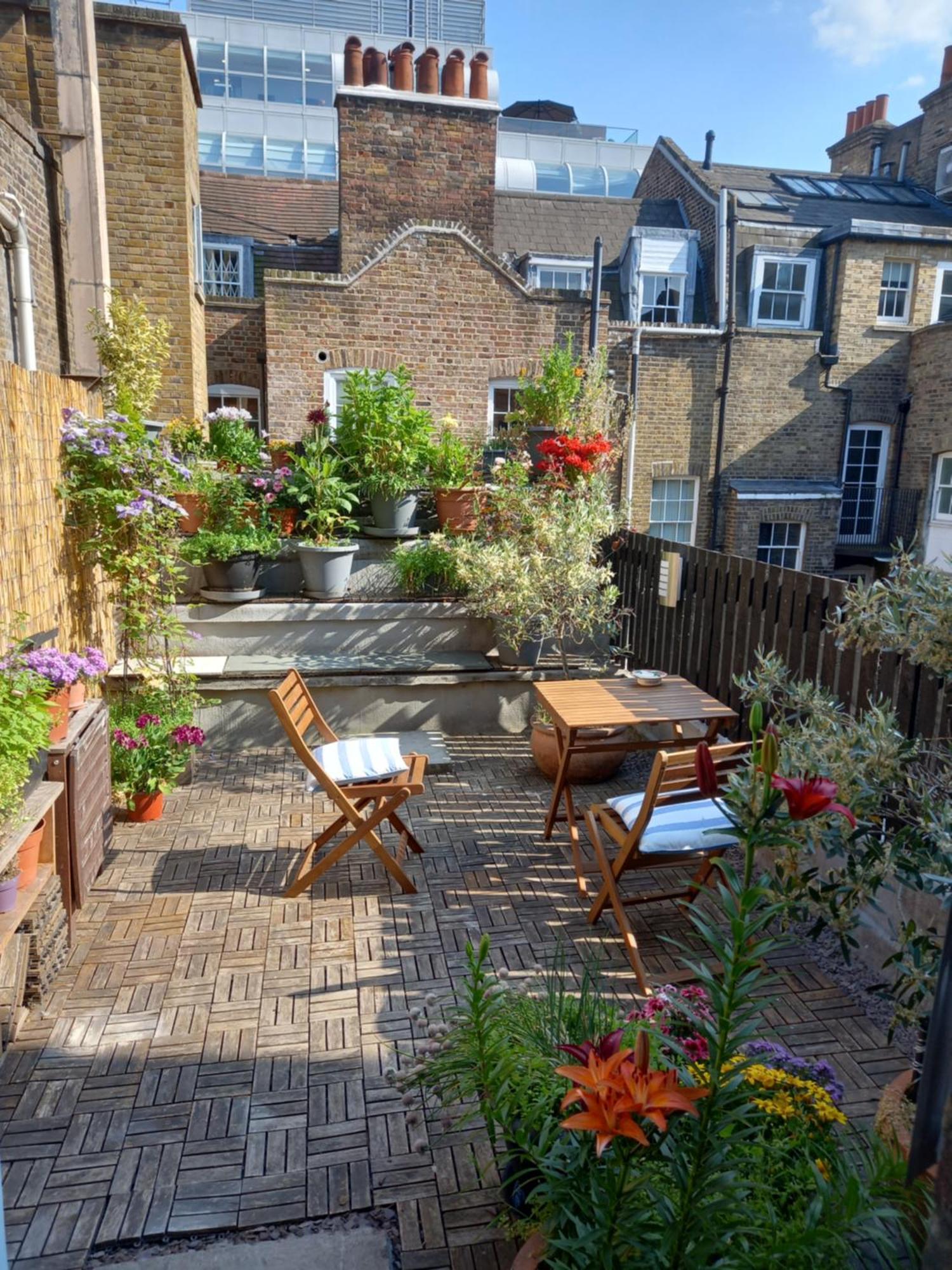 Large Bright Soho Flat With Large Terrace Appartamento